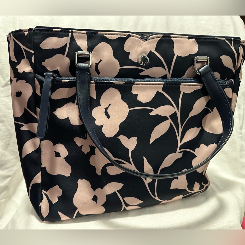 Kate Spade Purse with Zipper Pouch